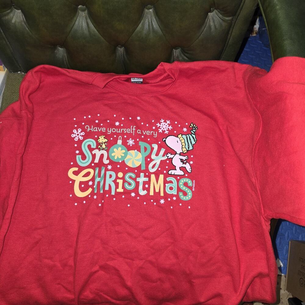 Have Yourself a Very Snoopy Christmas red sweatshirt NWT XL